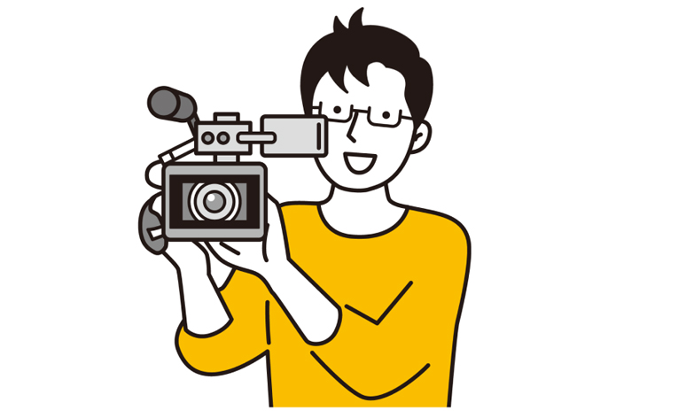 先輩の声をリアルに届けるインタビュー動画撮影も行います